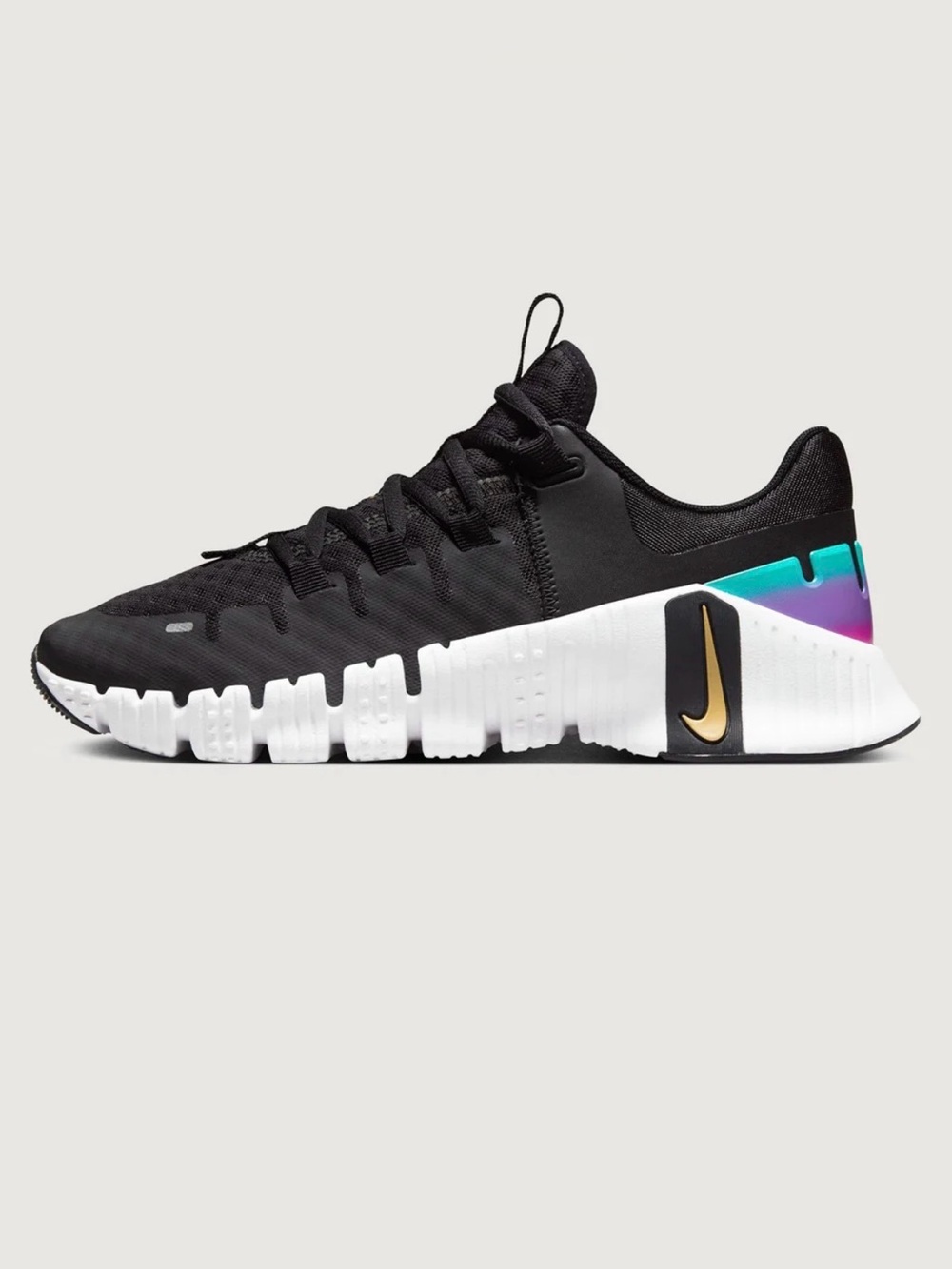 Women’s Nike Free Metcon 5
Black Fireberry Gold Size 7